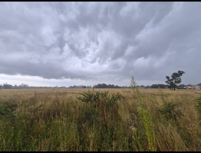 2,074M² VACANT LAND FOR SALE IN VAALPARK
